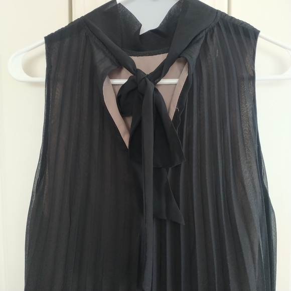BB Dakota Devlan Black Pleated Special Occasion Dress M - Picture 10 of 11